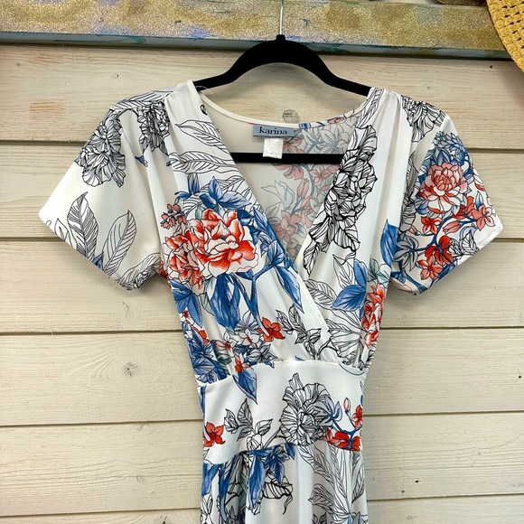 Floral V-Neck Dress - White and Red - Picture 3 of 5